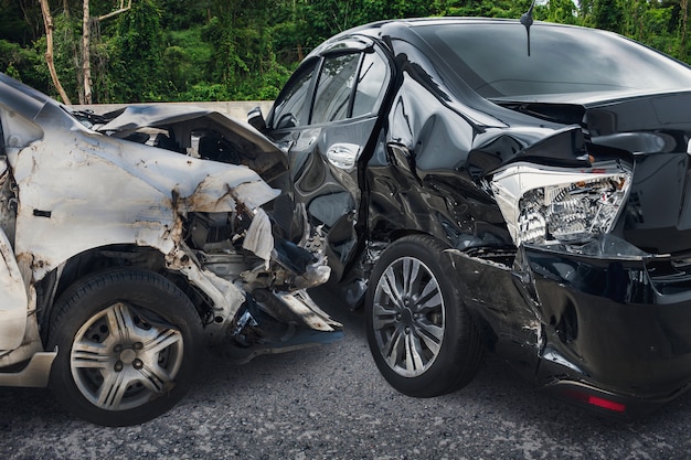Know when you need an auto accident law attorney